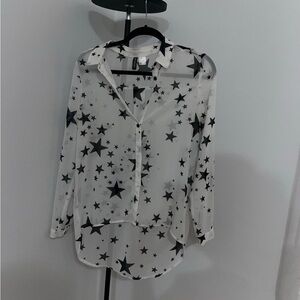 H&M women’s button down shirt